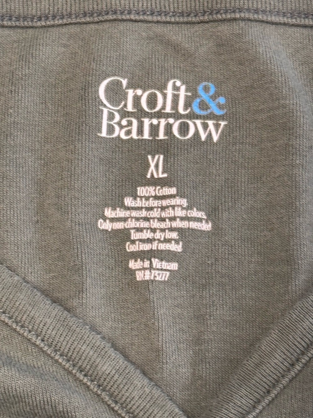 croft & barrow Olive Short Sleeve Henley Women’s Top - Picture 2 of 3